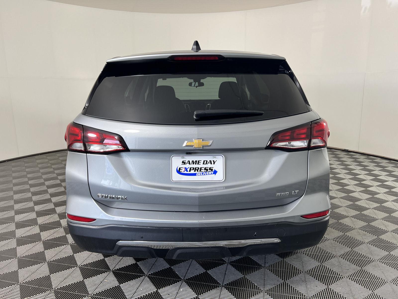 Used 2024 Sterling Gray Metallic Chevrolet LT image 27