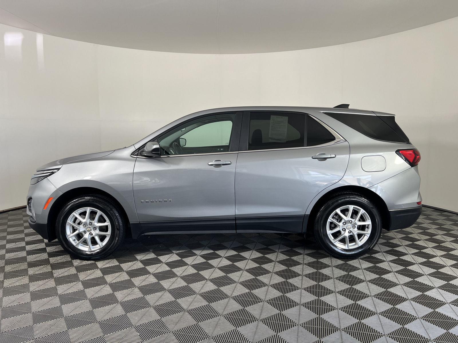 Used 2024 Sterling Gray Metallic Chevrolet LT image 29