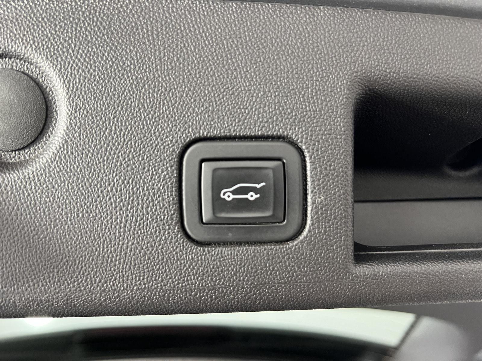 Used 2024 Sterling Gray Metallic Chevrolet LT image 22