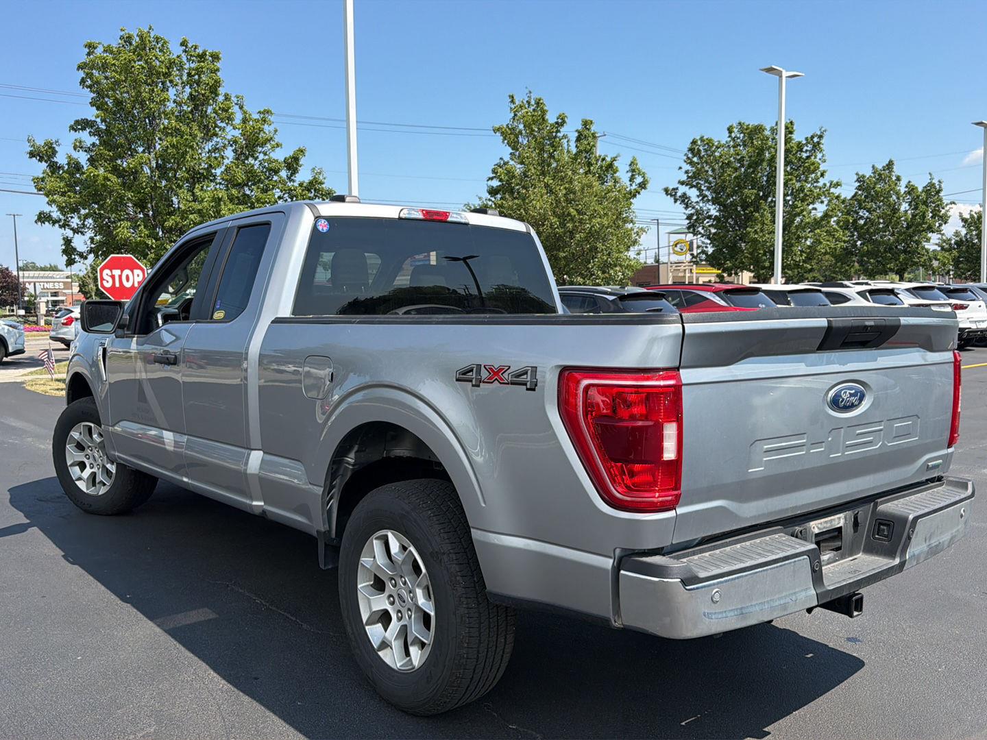 Used 2022 Iconic Silver Ford XLT image 4