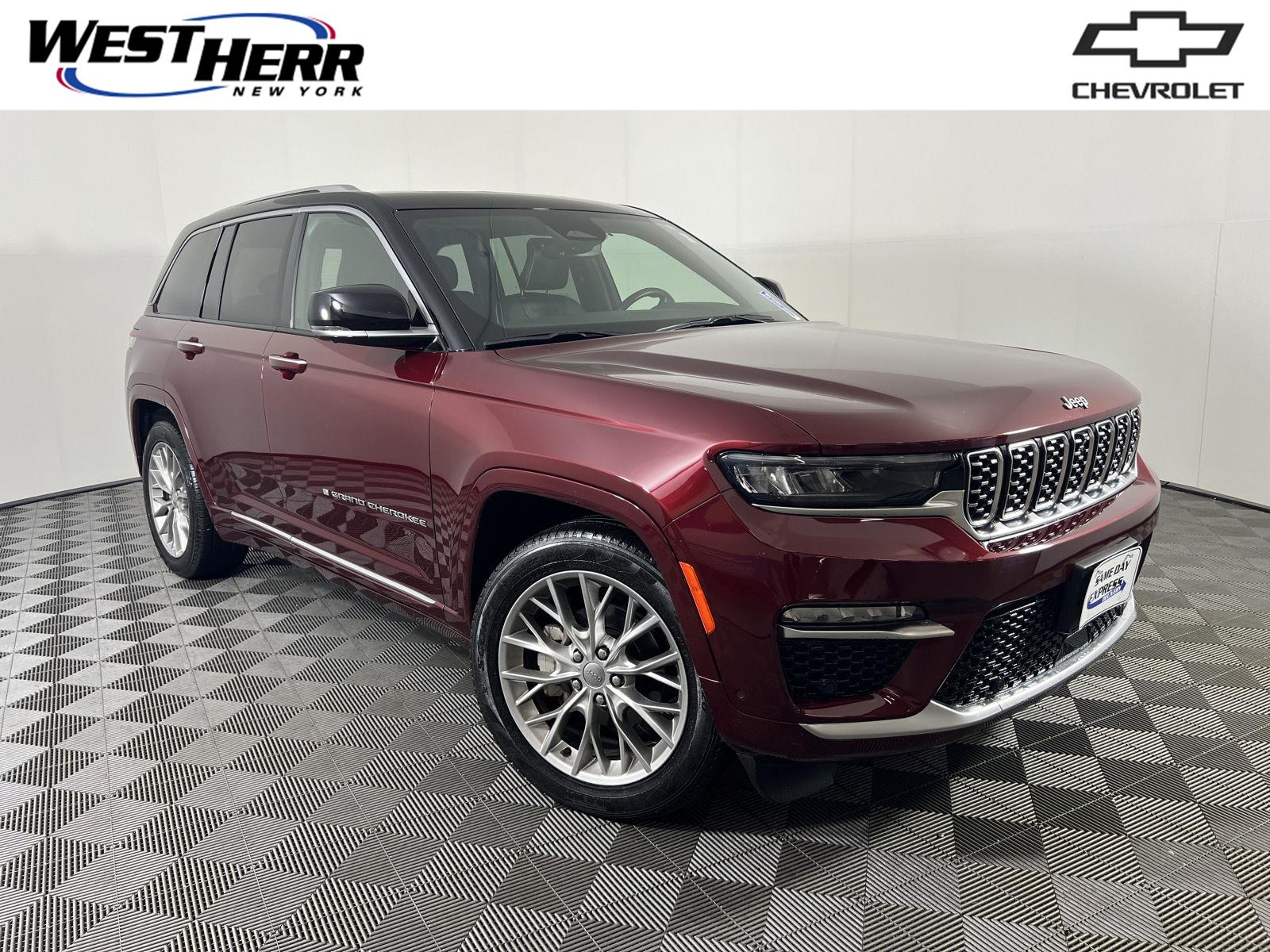 2023 Jeep Grand Cherokee Summit 4WD