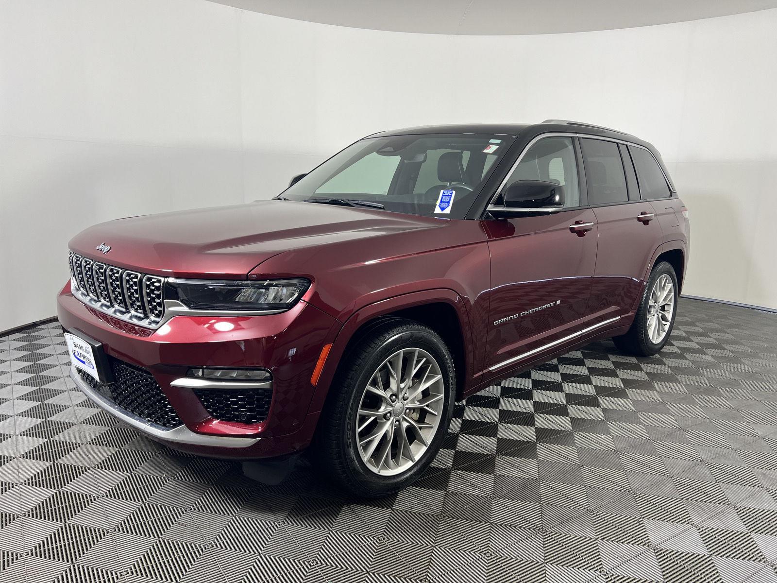 Used 2023 Velvet Red Pearlcoat Jeep Summit image 32