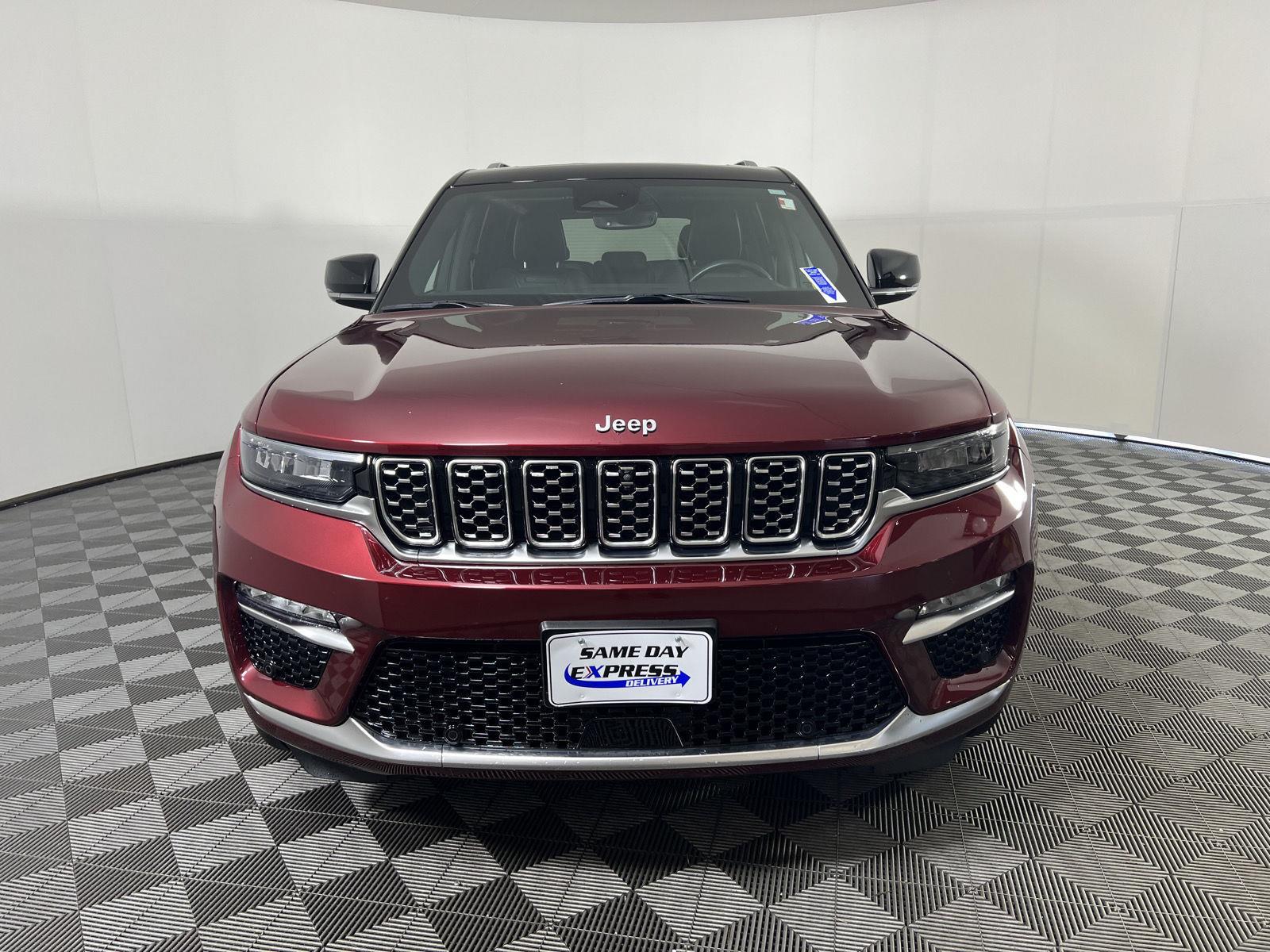 Used 2023 Velvet Red Pearlcoat Jeep Summit image 33