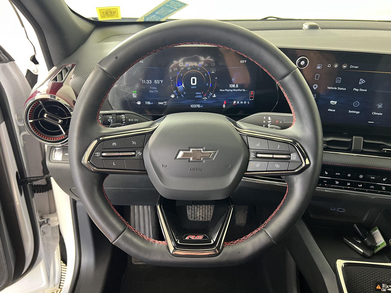 Used 2025 Iridescent Pearl Tricoat Chevrolet AWD RS image 25