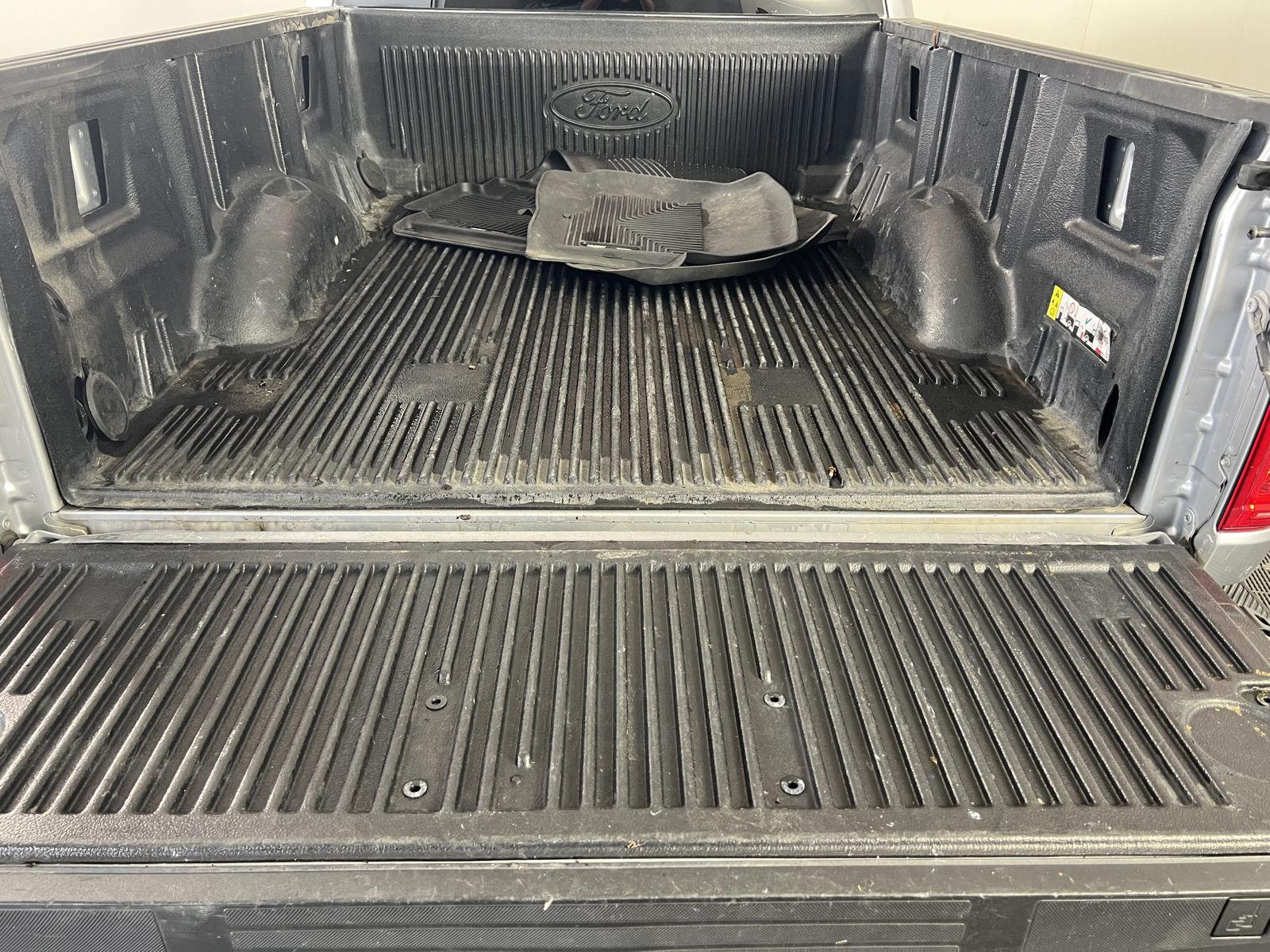 Used 2022 Iconic Silver Ford XLT image 24