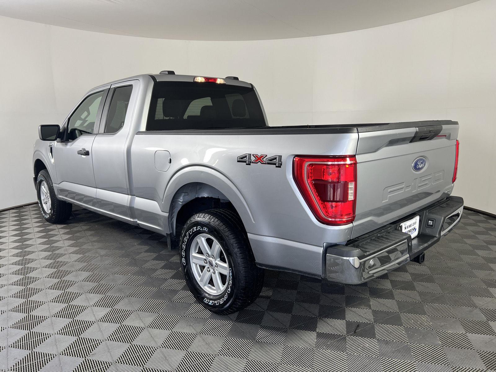 Used 2022 Iconic Silver Ford XLT image 25