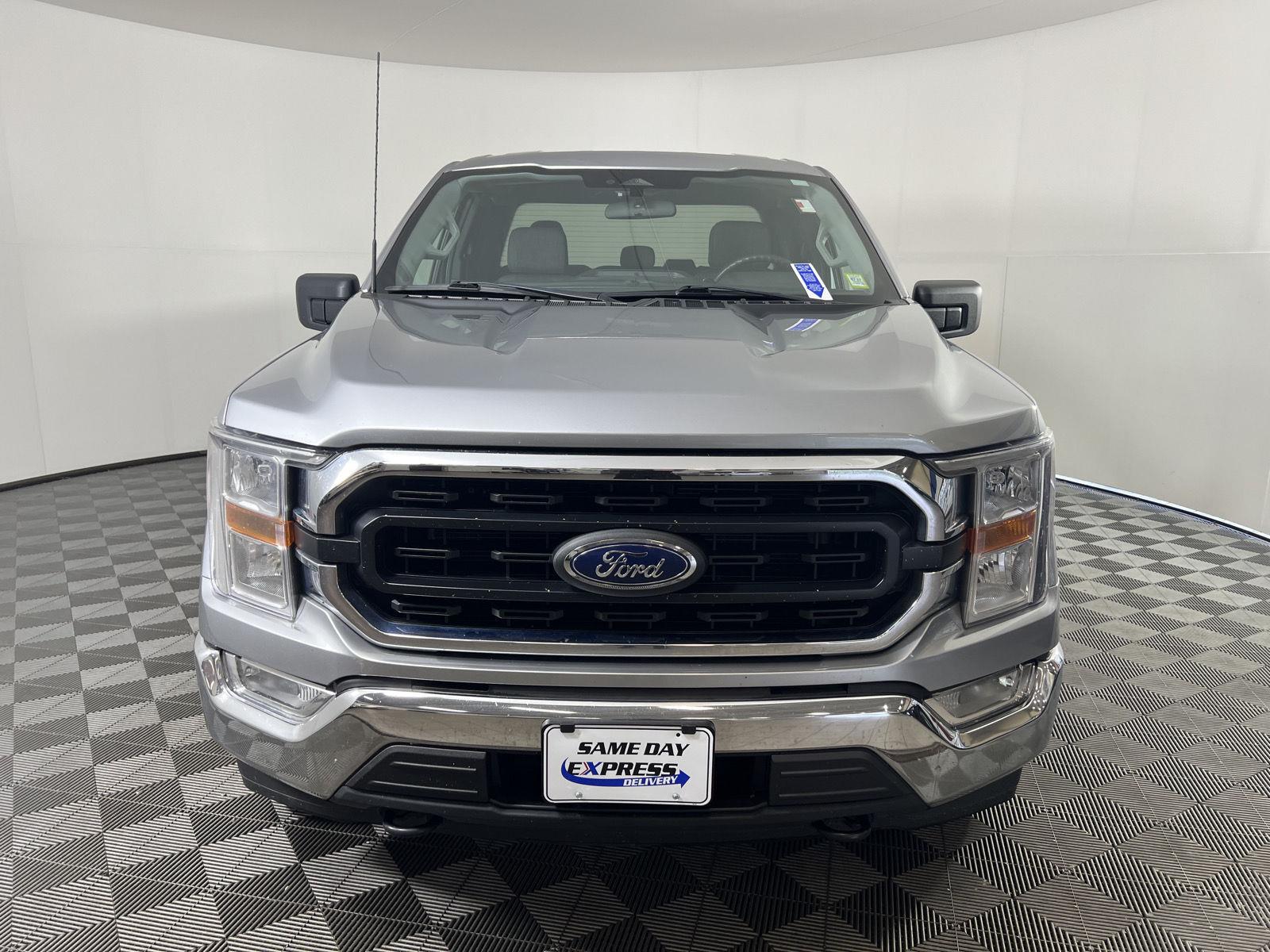 Used 2022 Iconic Silver Ford XLT image 27