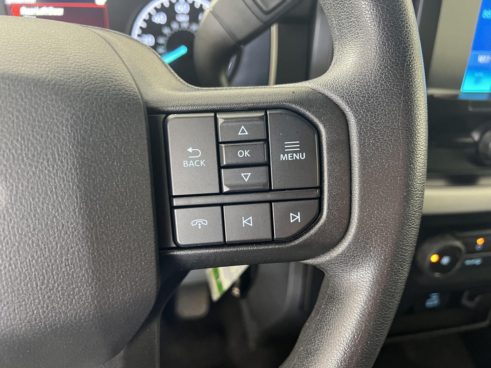 Used 2022 Iconic Silver Ford XLT image 10