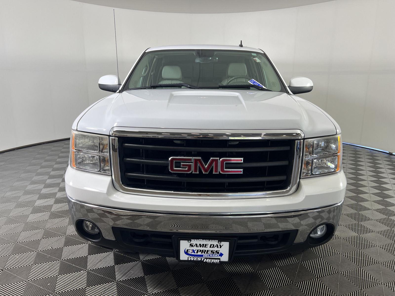 Used 2007 Summit White GMC SLT image 18