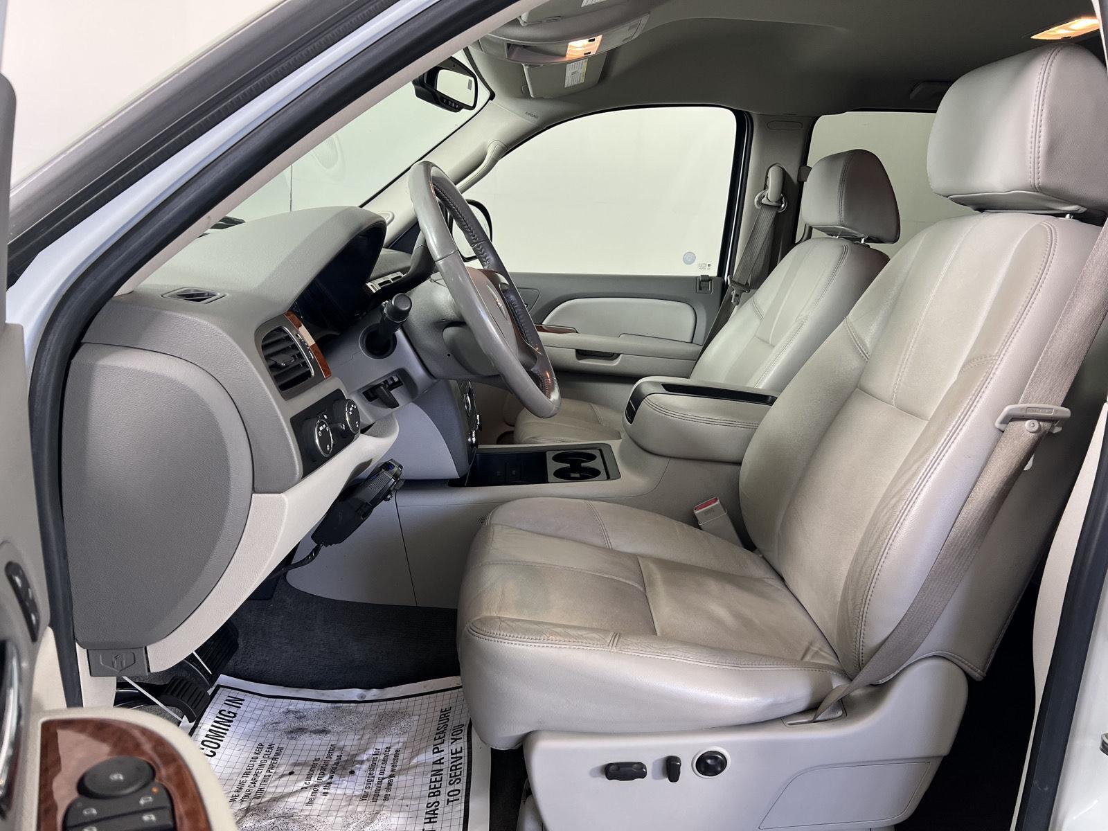 Used 2007 Summit White GMC SLT image 4