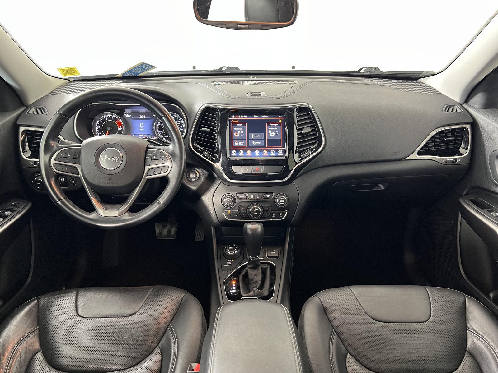 Used 2020 Diamond Black Crystal Pearlcoat Jeep Limited image 19