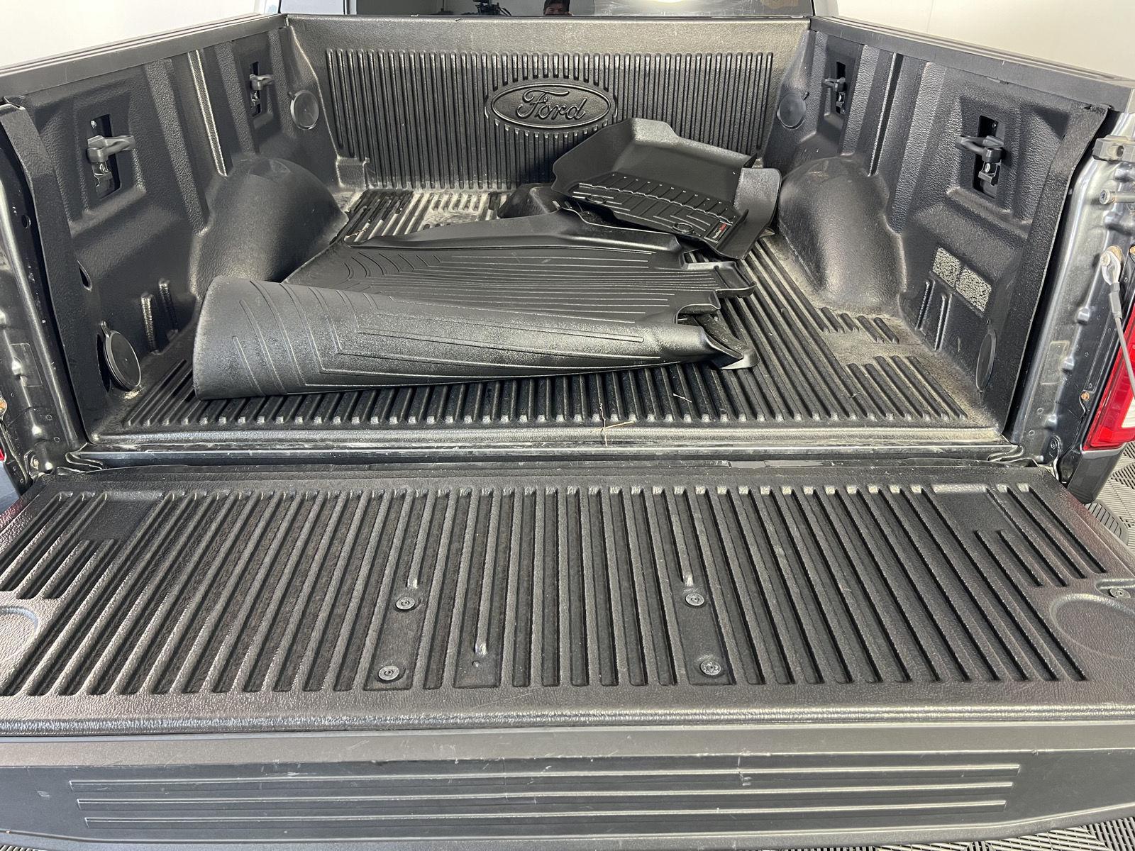 Used 2020 Magnetic Ford LARIAT image 26