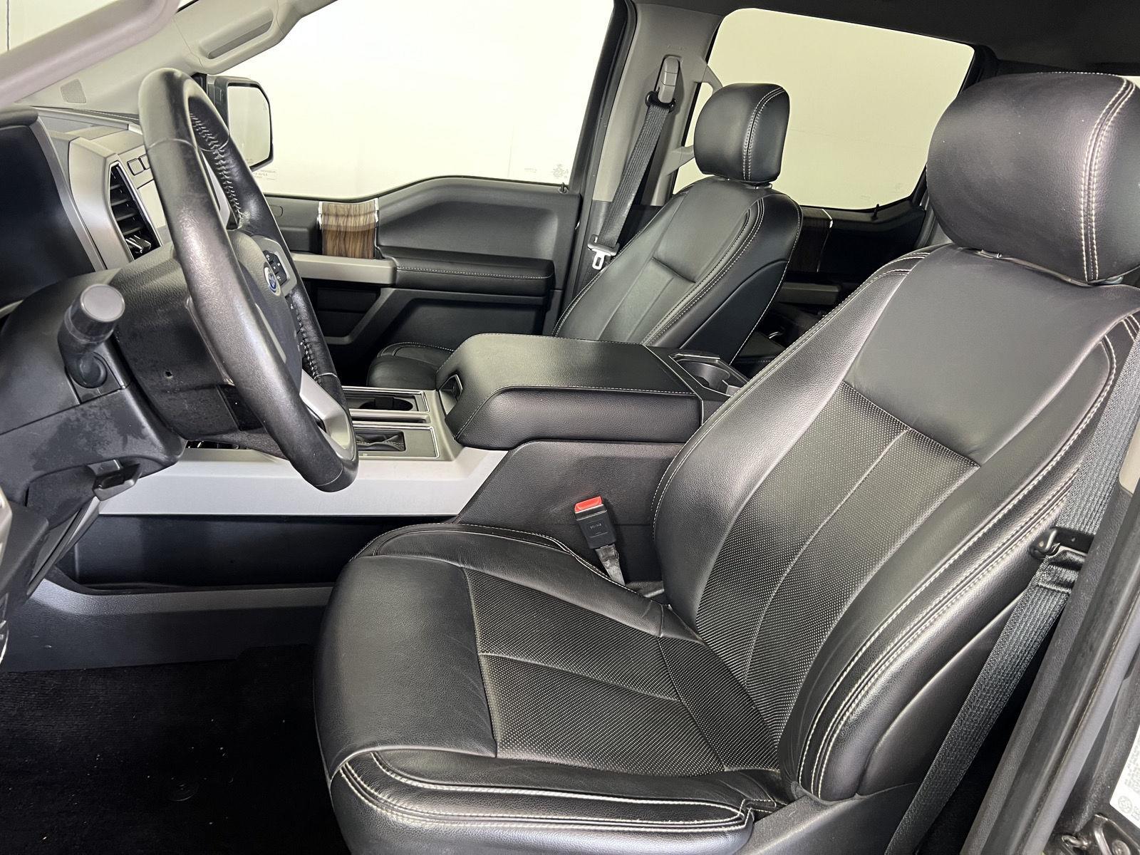 Used 2020 Magnetic Ford LARIAT image 5