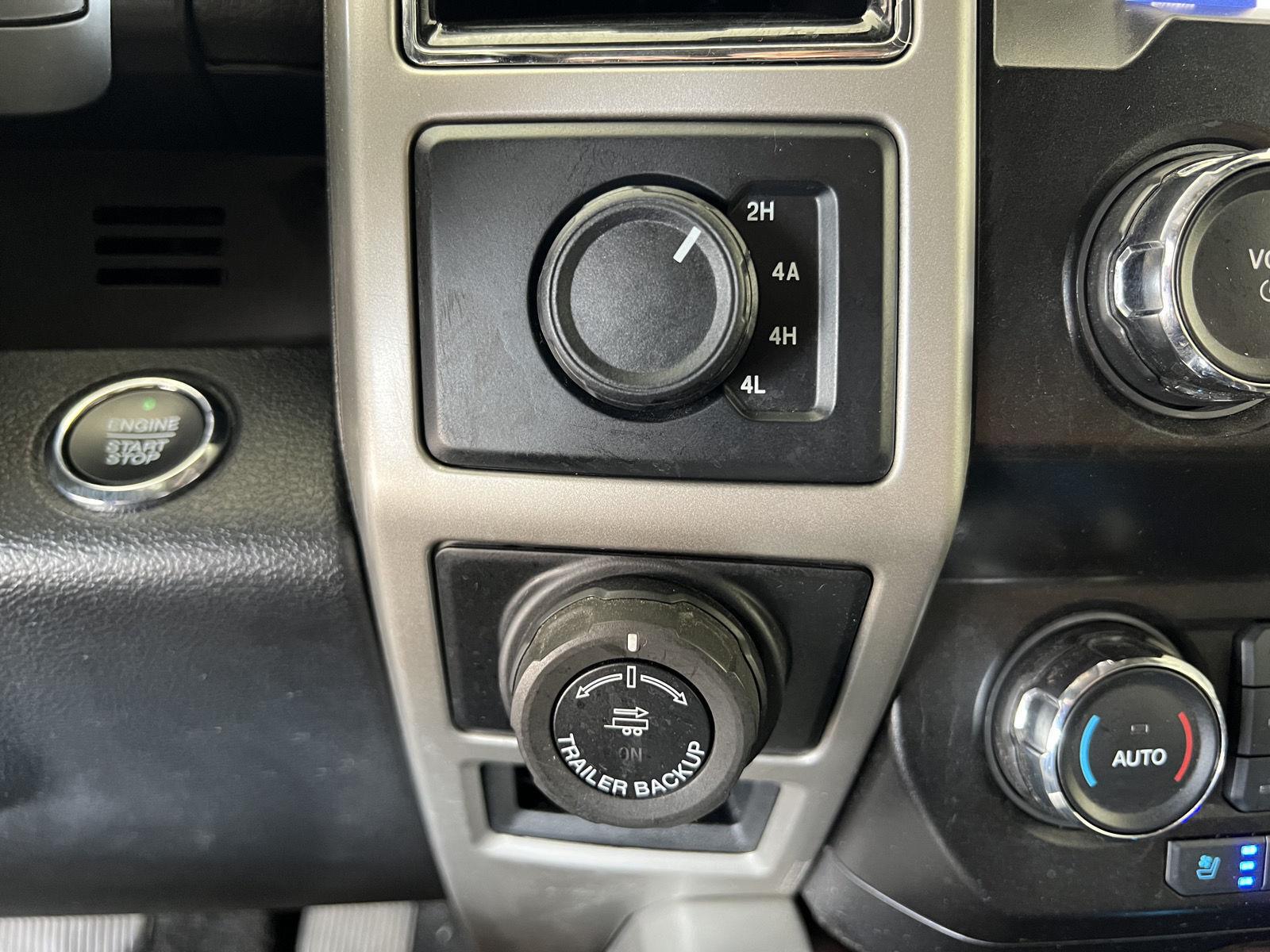 Used 2020 Magnetic Ford LARIAT image 18