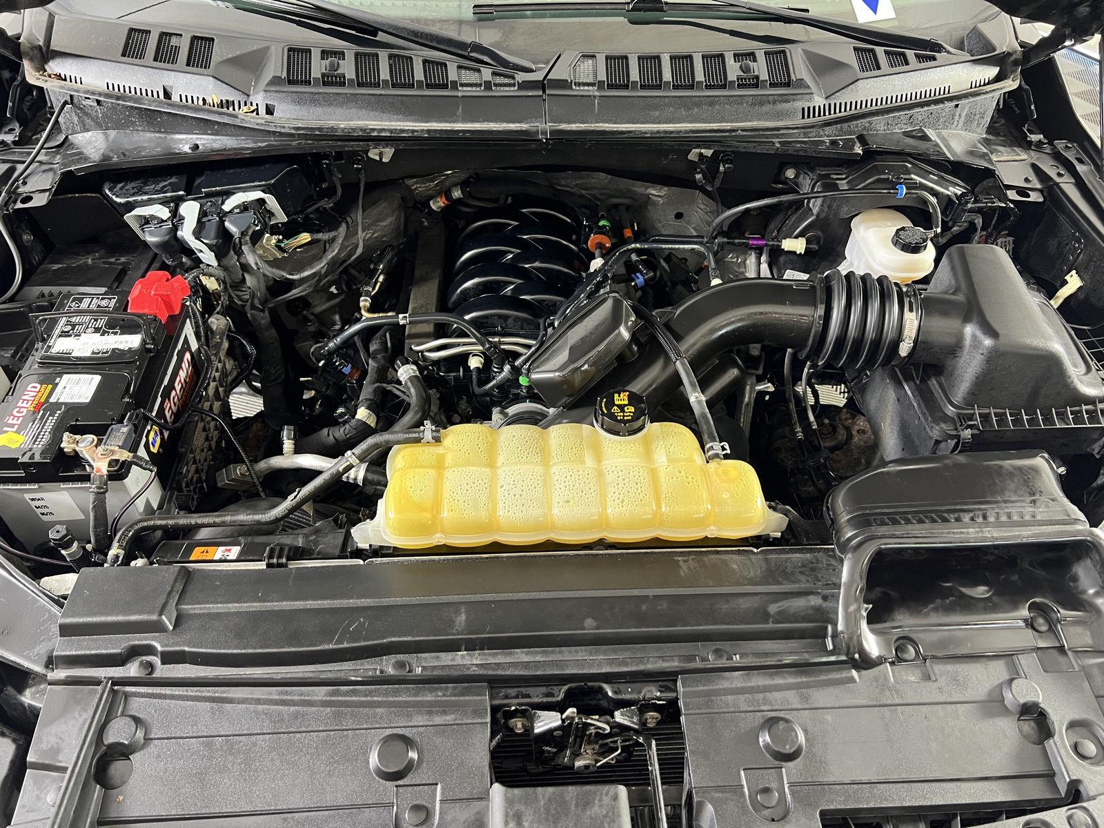 Used 2020 Magnetic Ford LARIAT image 23