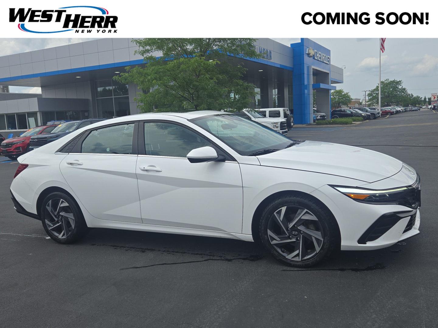 2024 Hyundai Elantra SEL FWD