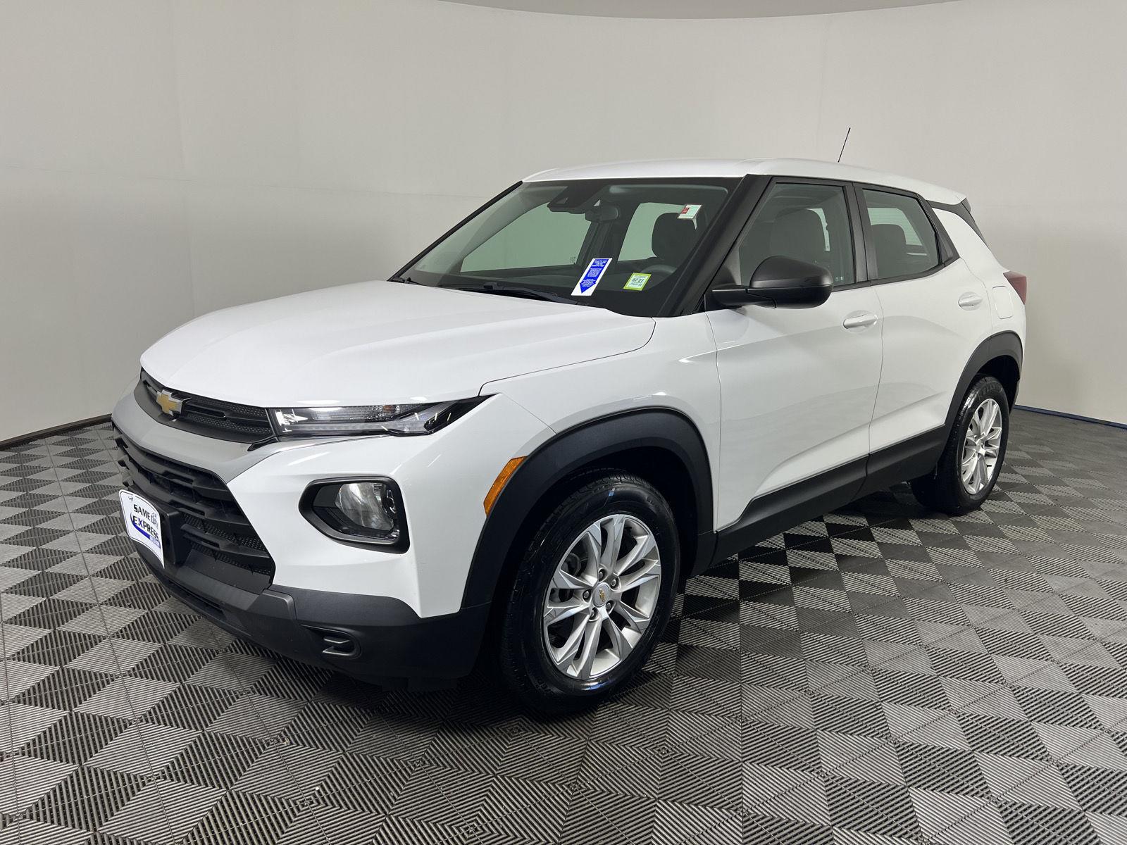 Used 2021 Summit White Chevrolet LS image 26