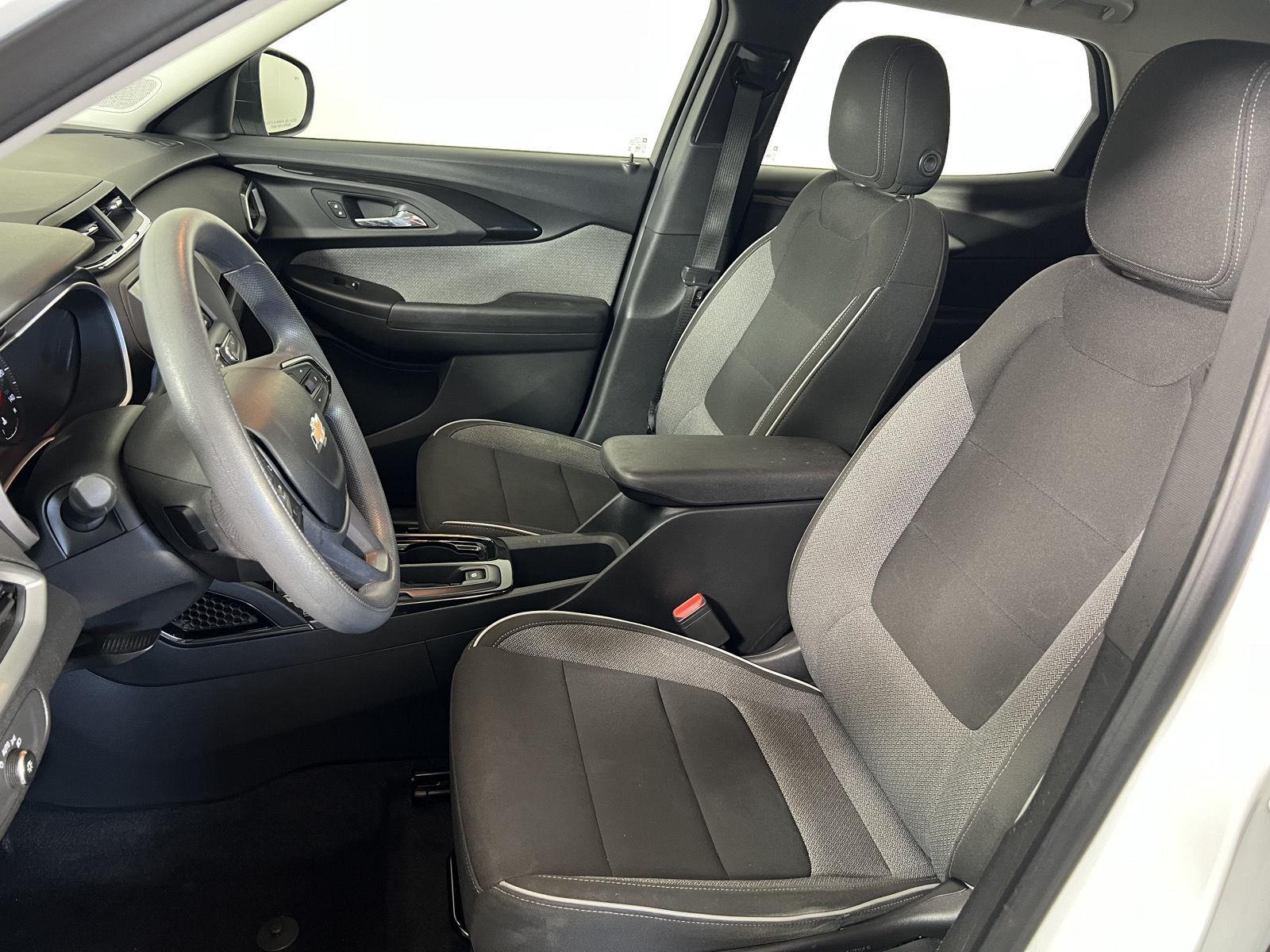 Used 2021 Summit White Chevrolet LS image 5