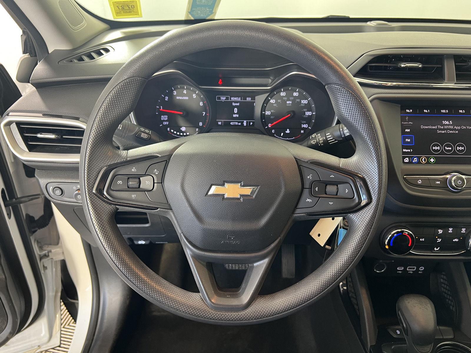 Used 2021 Summit White Chevrolet LS image 8