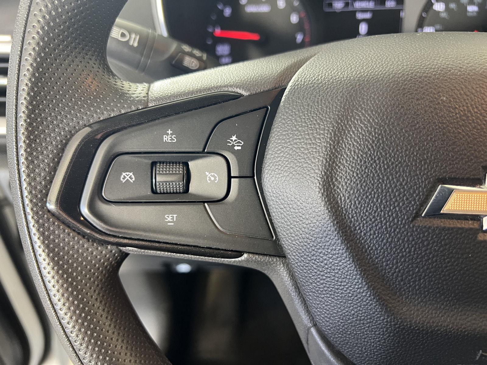 Used 2021 Summit White Chevrolet LS image 9