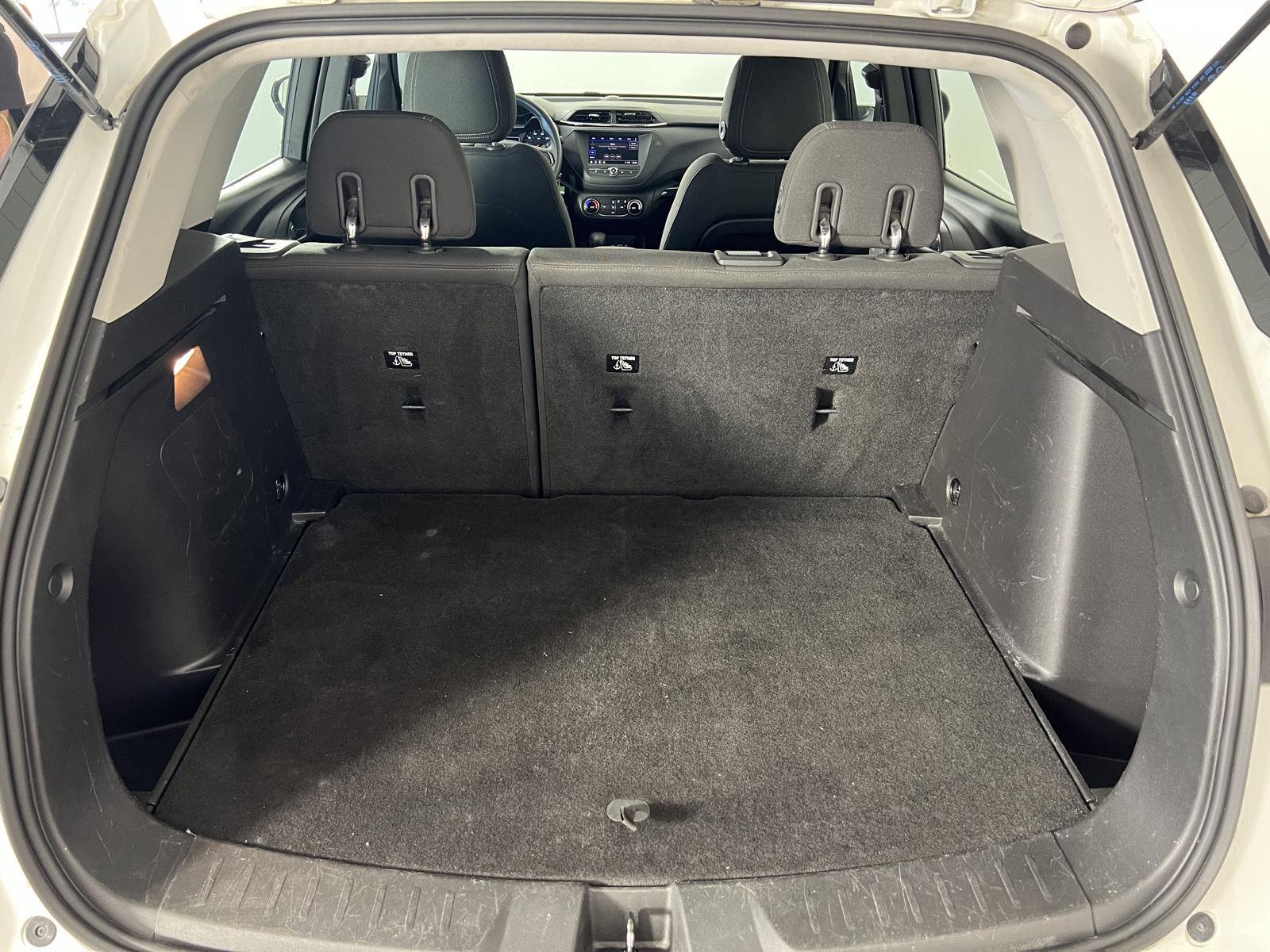 Used 2021 Summit White Chevrolet LS image 19