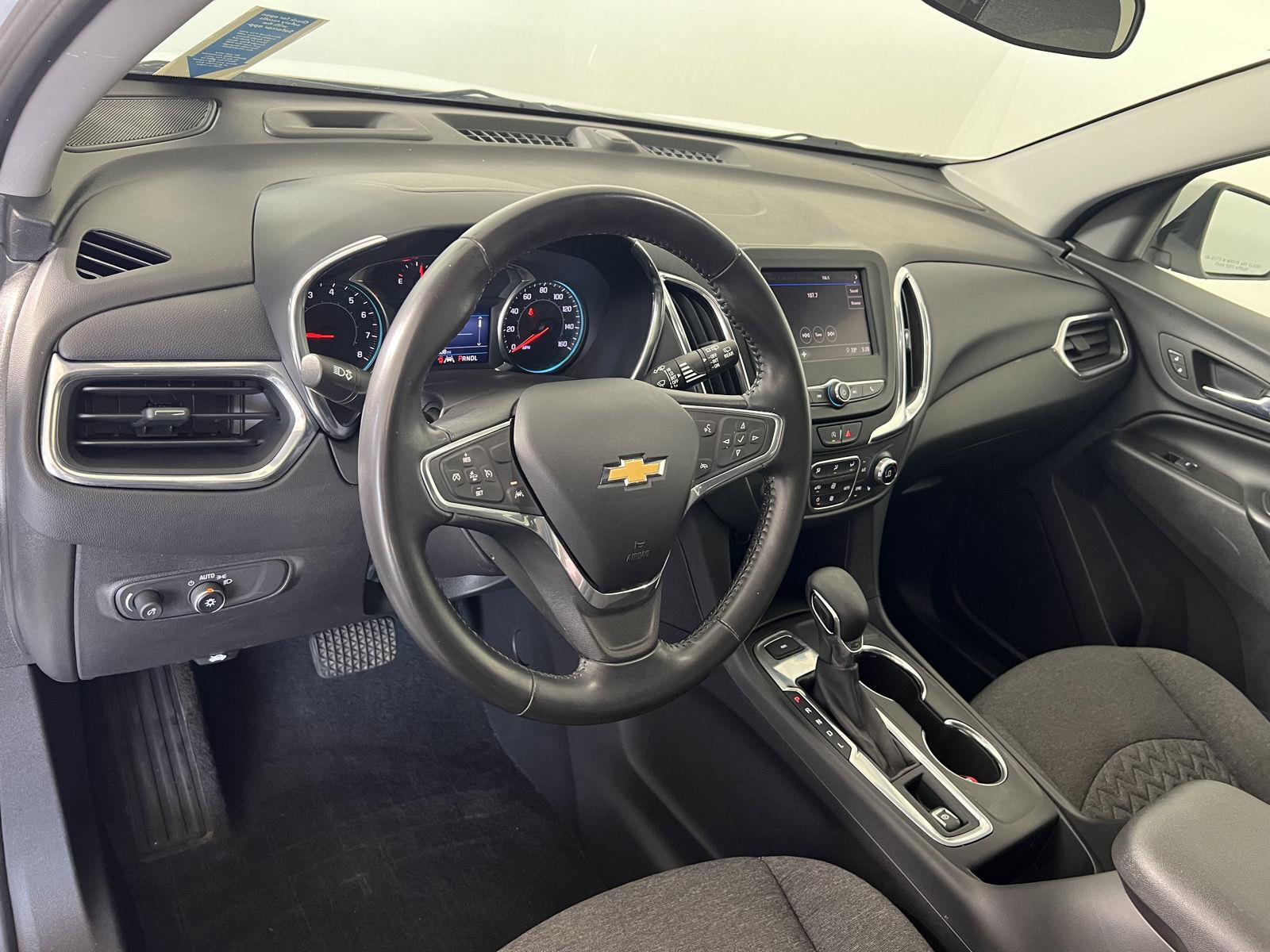 Used 2022 Summit White Chevrolet LT image 4