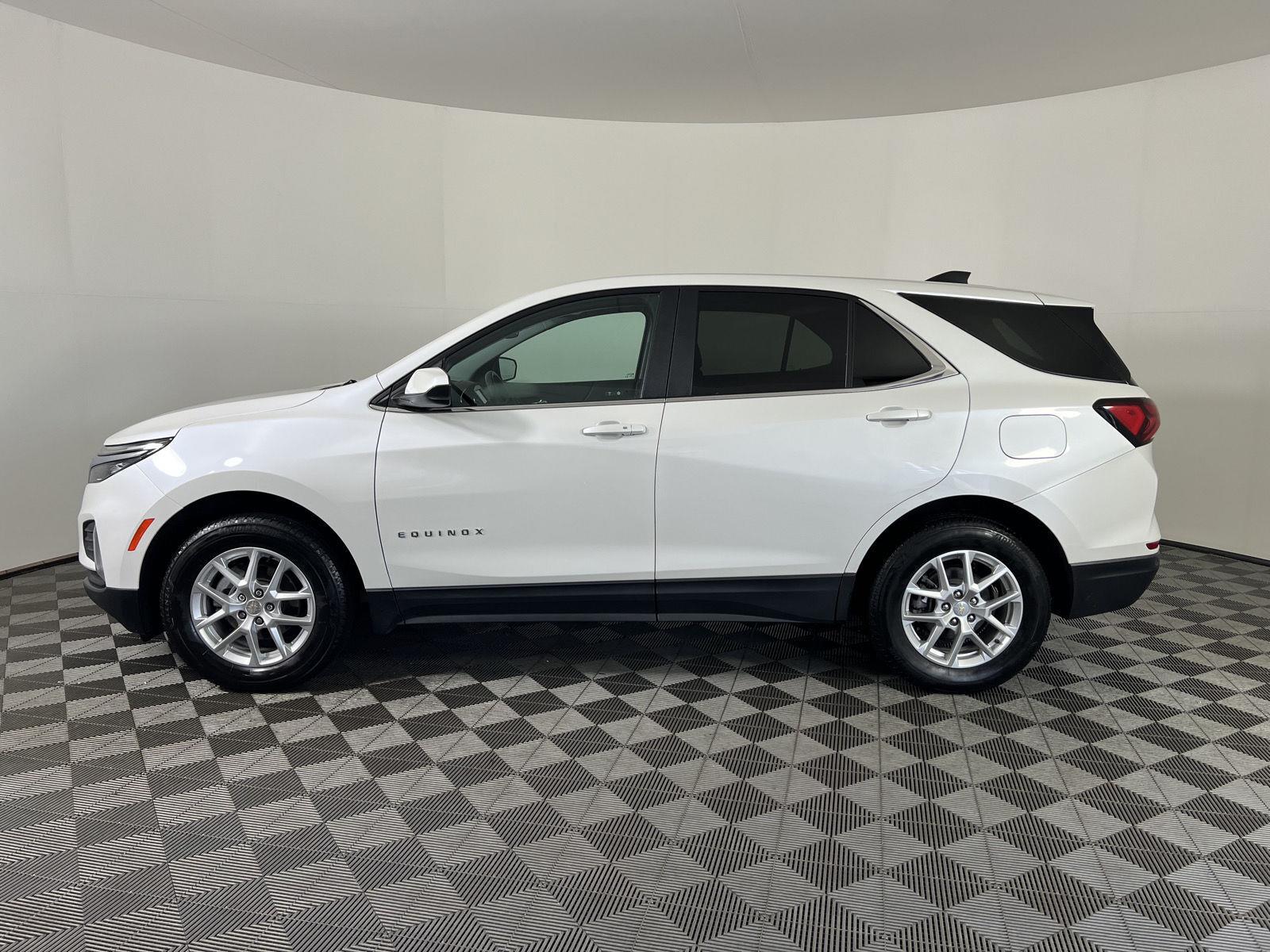 Used 2024 Iridescent Pearl Tricoat Chevrolet LT image 26