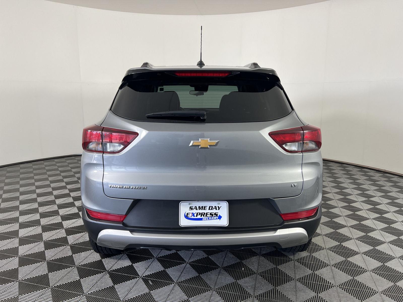 Used 2023 Sterling Gray Metallic Chevrolet LT image 24
