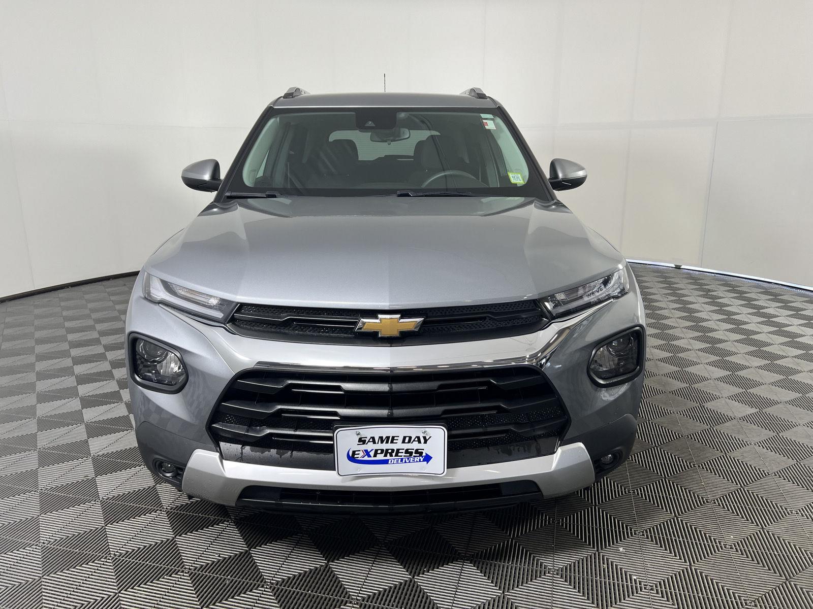 Used 2023 Sterling Gray Metallic Chevrolet LT image 28