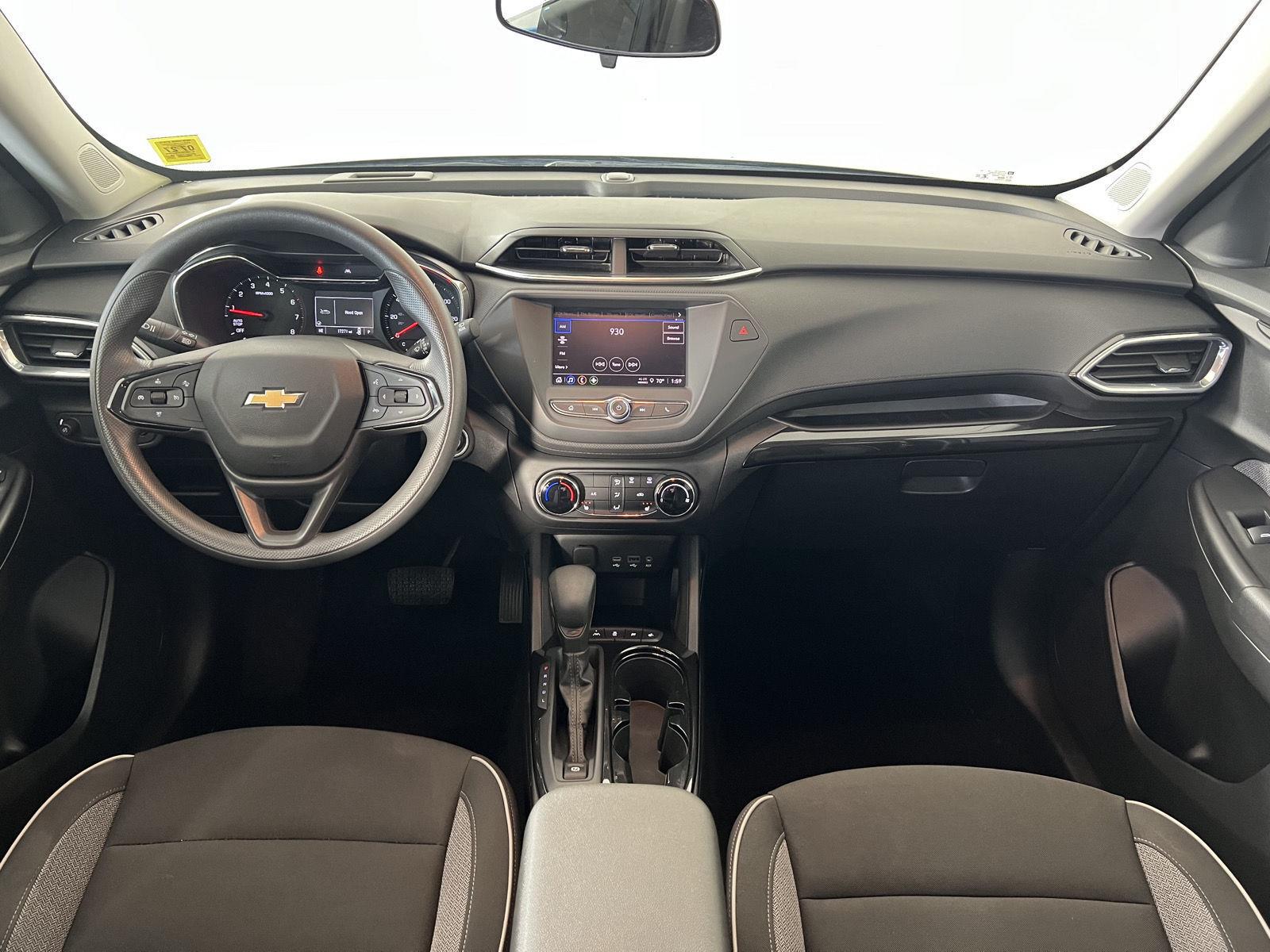 Used 2023 Sterling Gray Metallic Chevrolet LT image 19