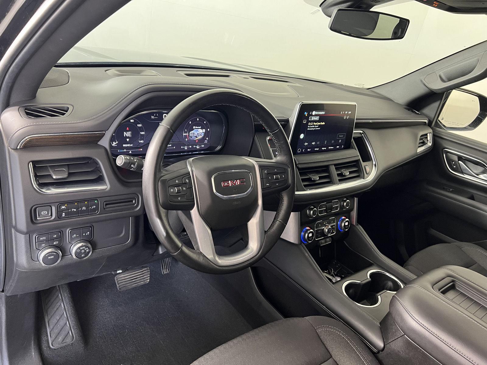 Used 2022 Onyx Black GMC SLE image 4
