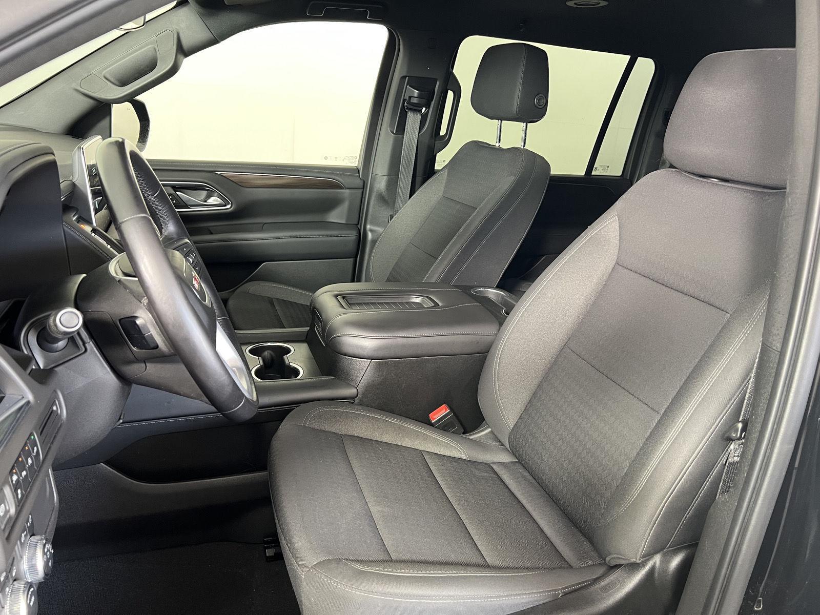 Used 2022 Onyx Black GMC SLE image 5