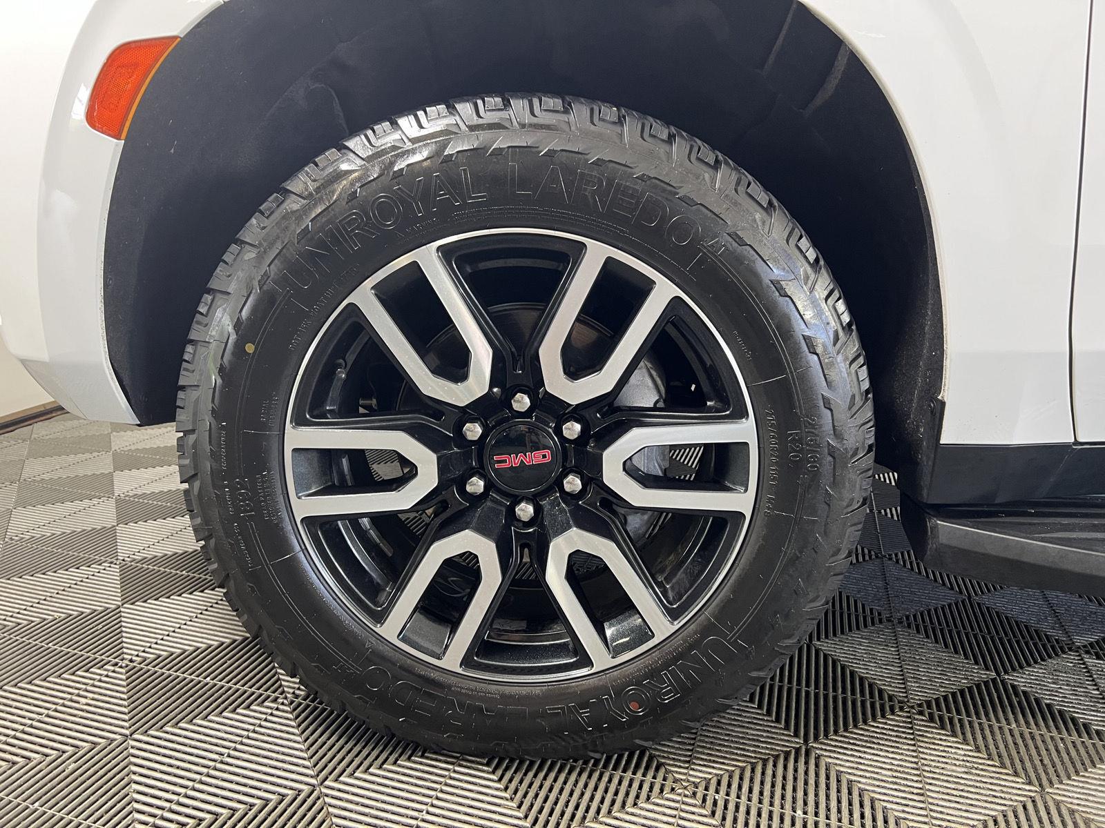 Used 2023 Summit White GMC AT4 image 36