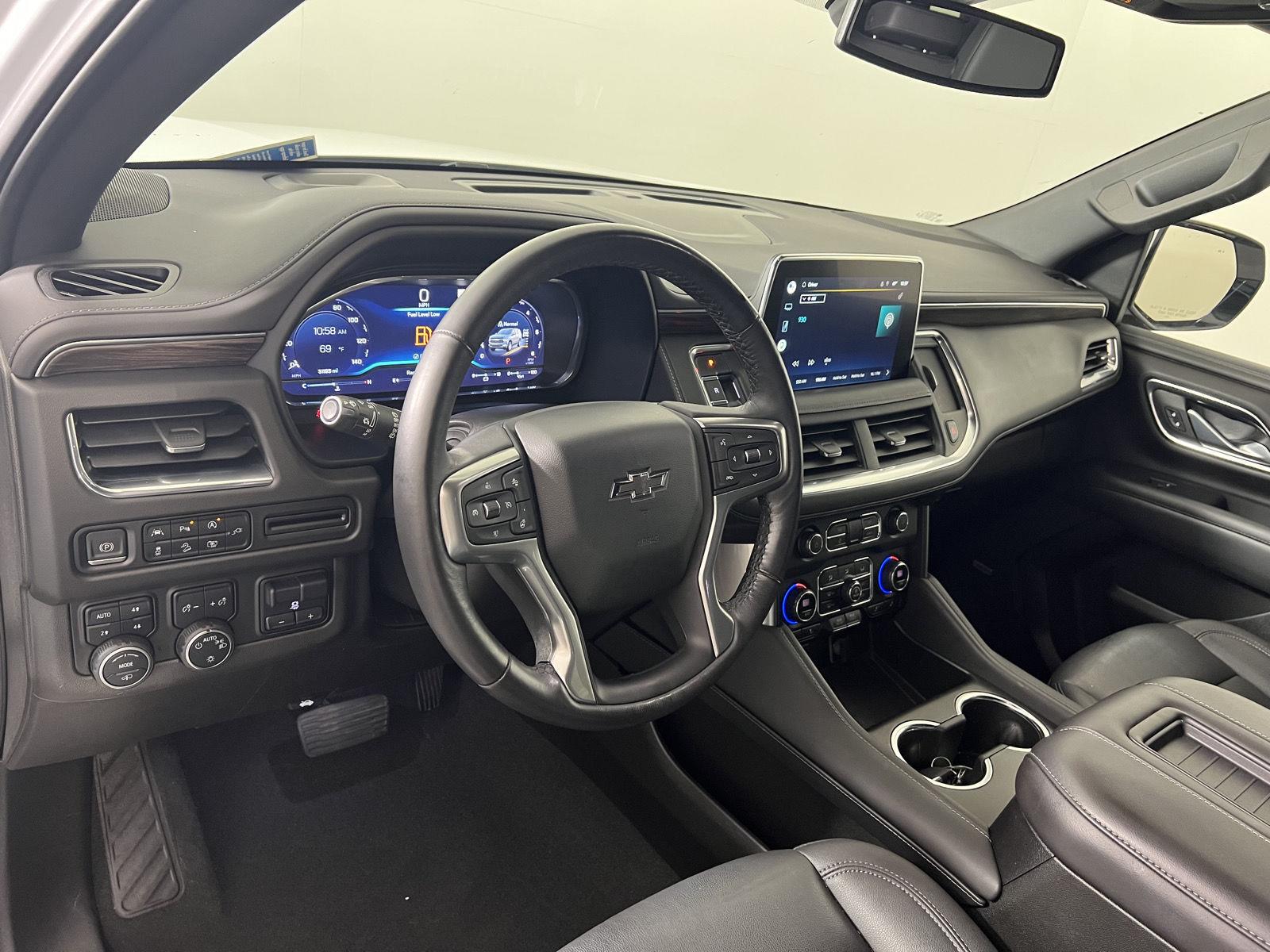 Used 2022 Summit White Chevrolet Z71 image 4