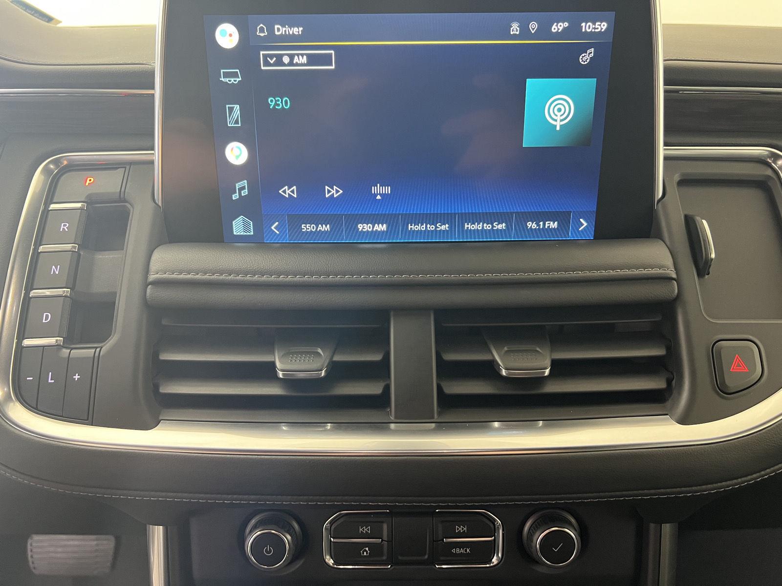 Used 2022 Summit White Chevrolet Z71 image 15