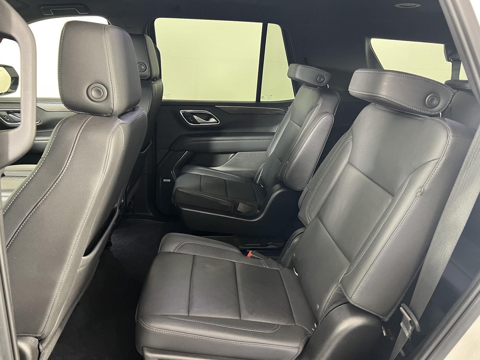Used 2022 Summit White Chevrolet Z71 image 21