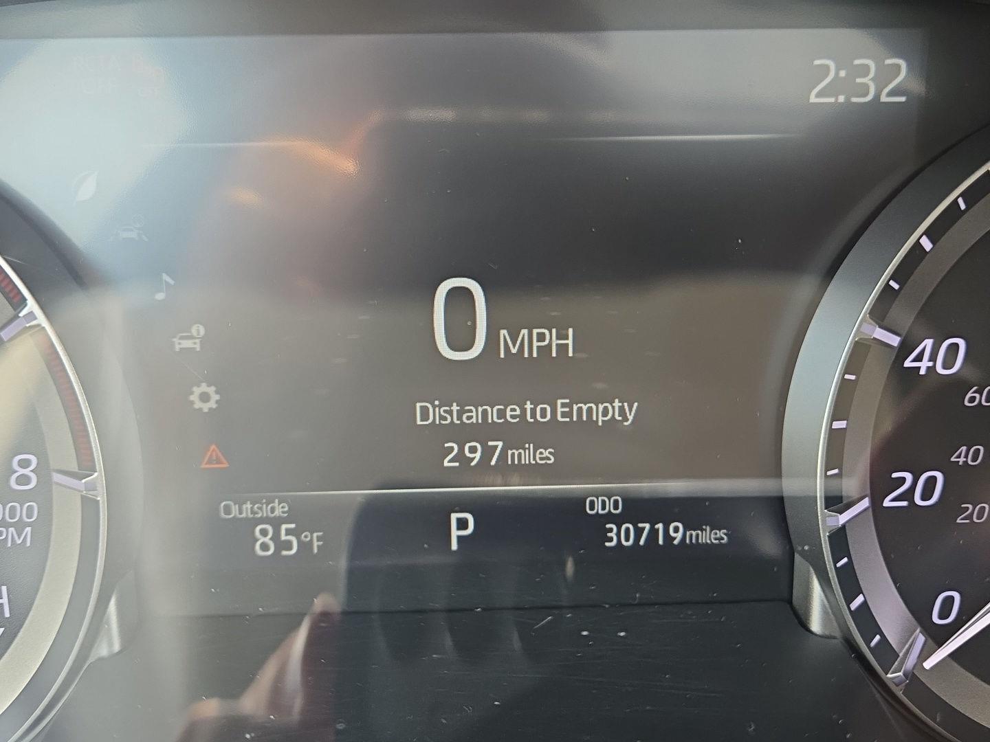Used 2023 Wind Chill Pearl Toyota XLE image 7