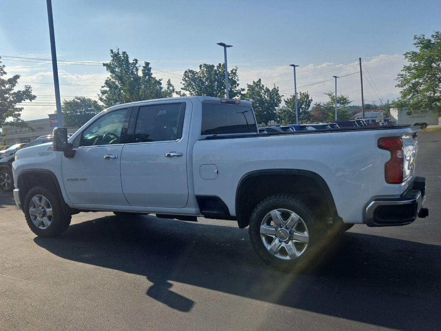 Used 2023 Summit White Chevrolet LTZ image 3