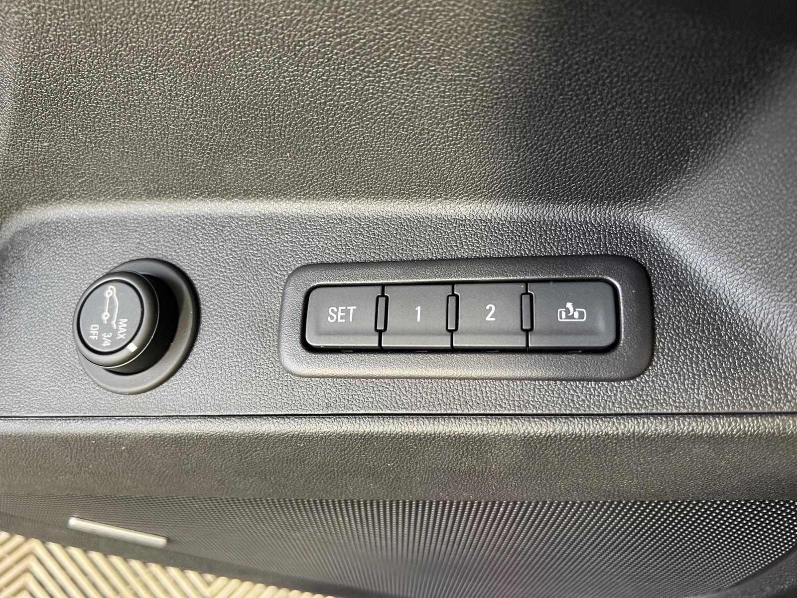 Used 2018 Cajun Red Tintcoat Chevrolet Premier image 8