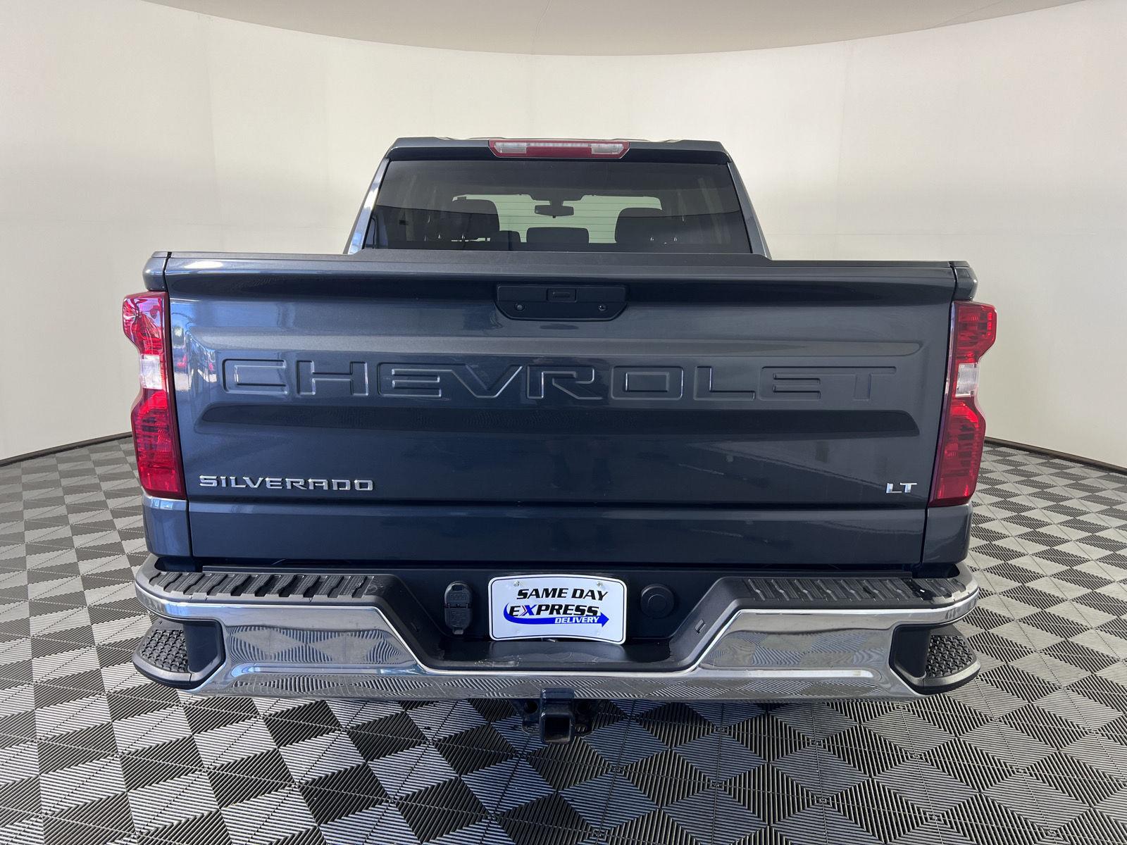 Used 2022 Shadow Gray Metallic Chevrolet LT image 23