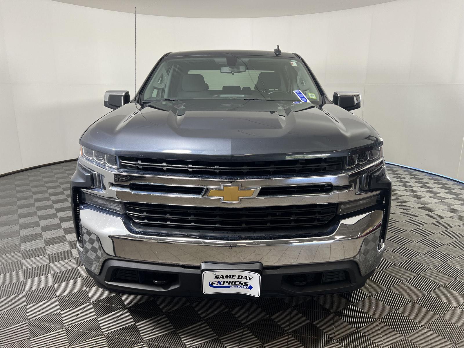 Used 2022 Shadow Gray Metallic Chevrolet LT image 27