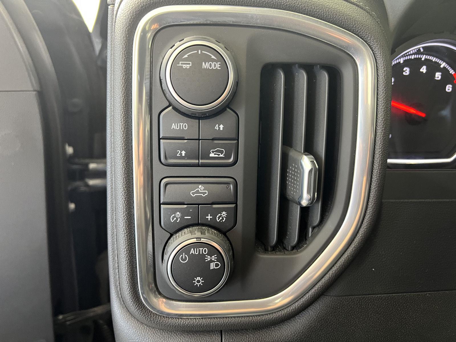 Used 2022 Shadow Gray Metallic Chevrolet LT image 8