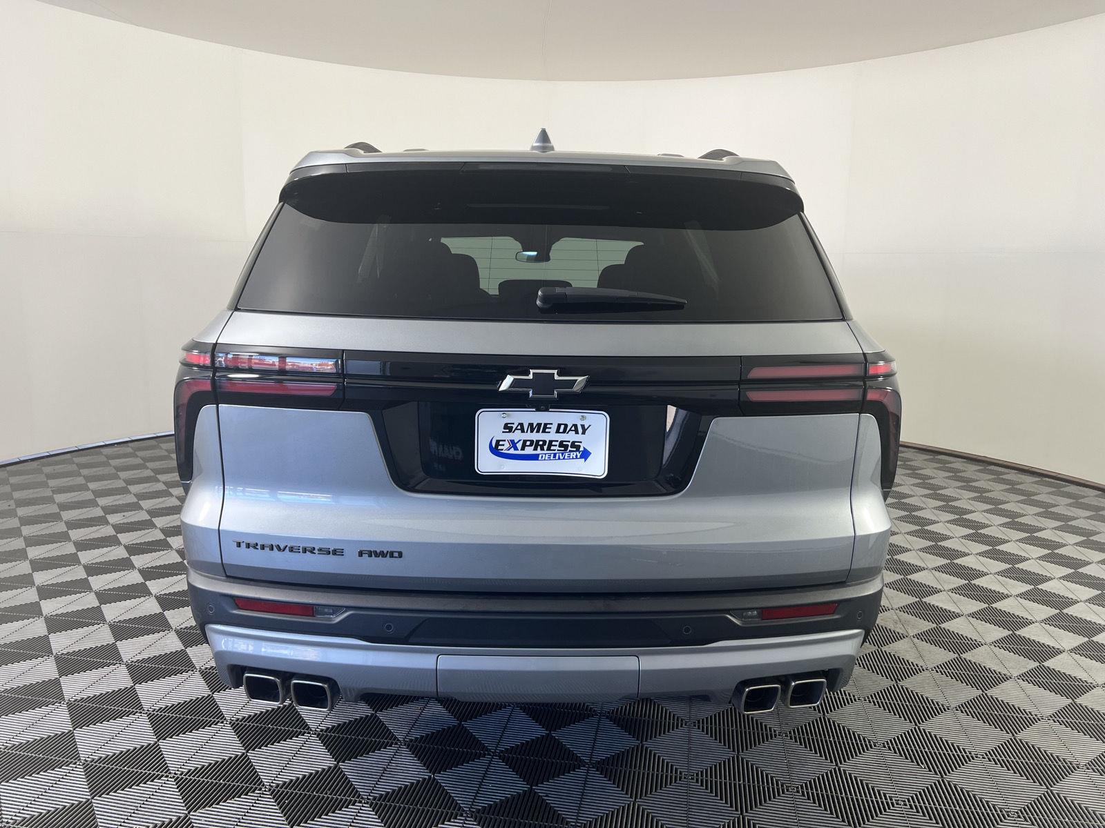Used 2025 Sterling Gray Metallic Chevrolet AWD LT image 28