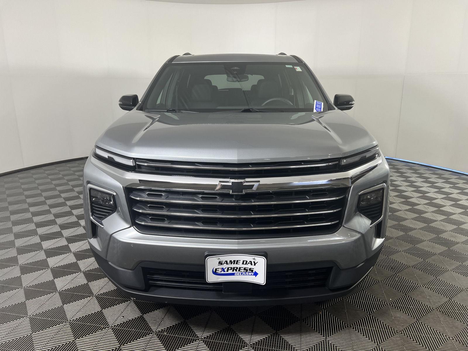 Used 2025 Sterling Gray Metallic Chevrolet AWD LT image 32