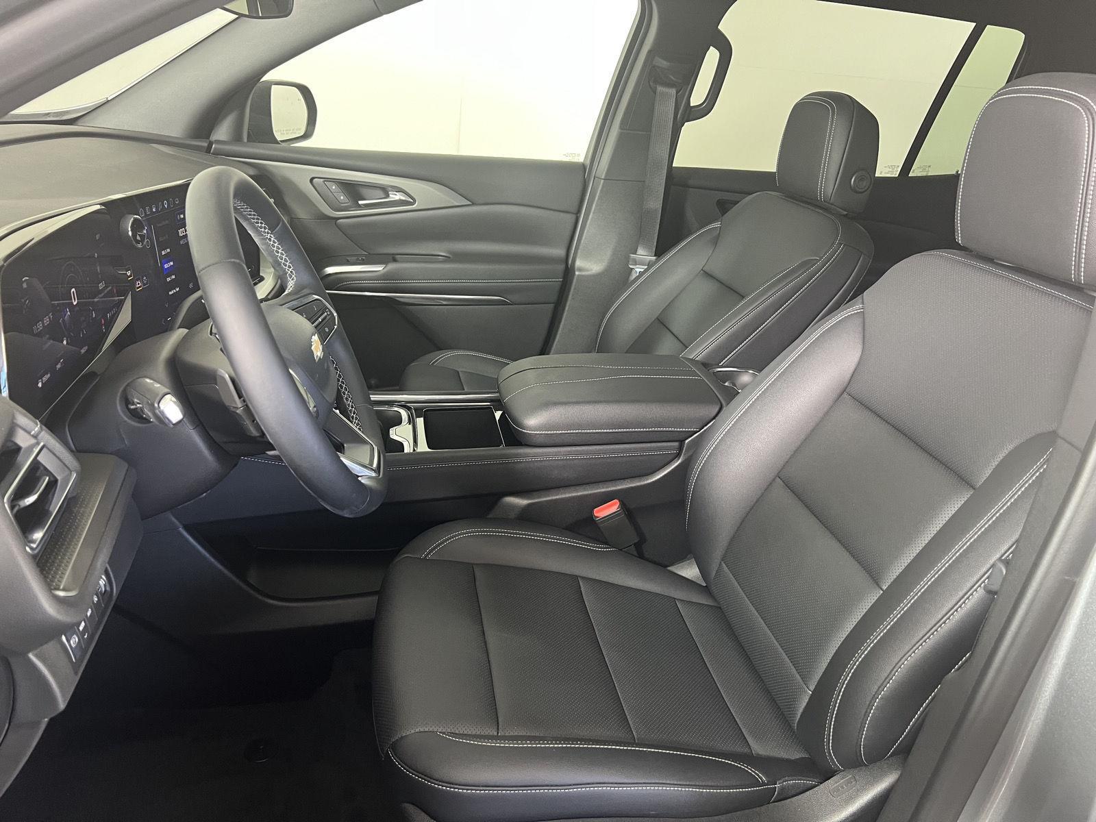 Used 2025 Sterling Gray Metallic Chevrolet AWD LT image 5