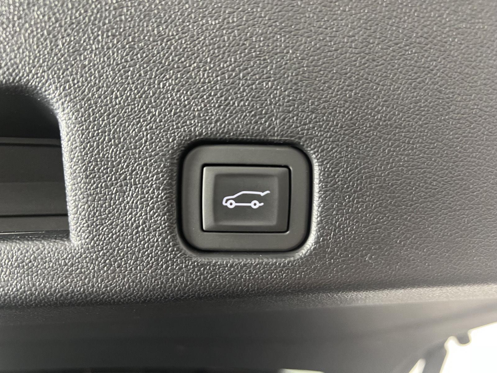 Used 2025 Sterling Gray Metallic Chevrolet AWD LT image 24