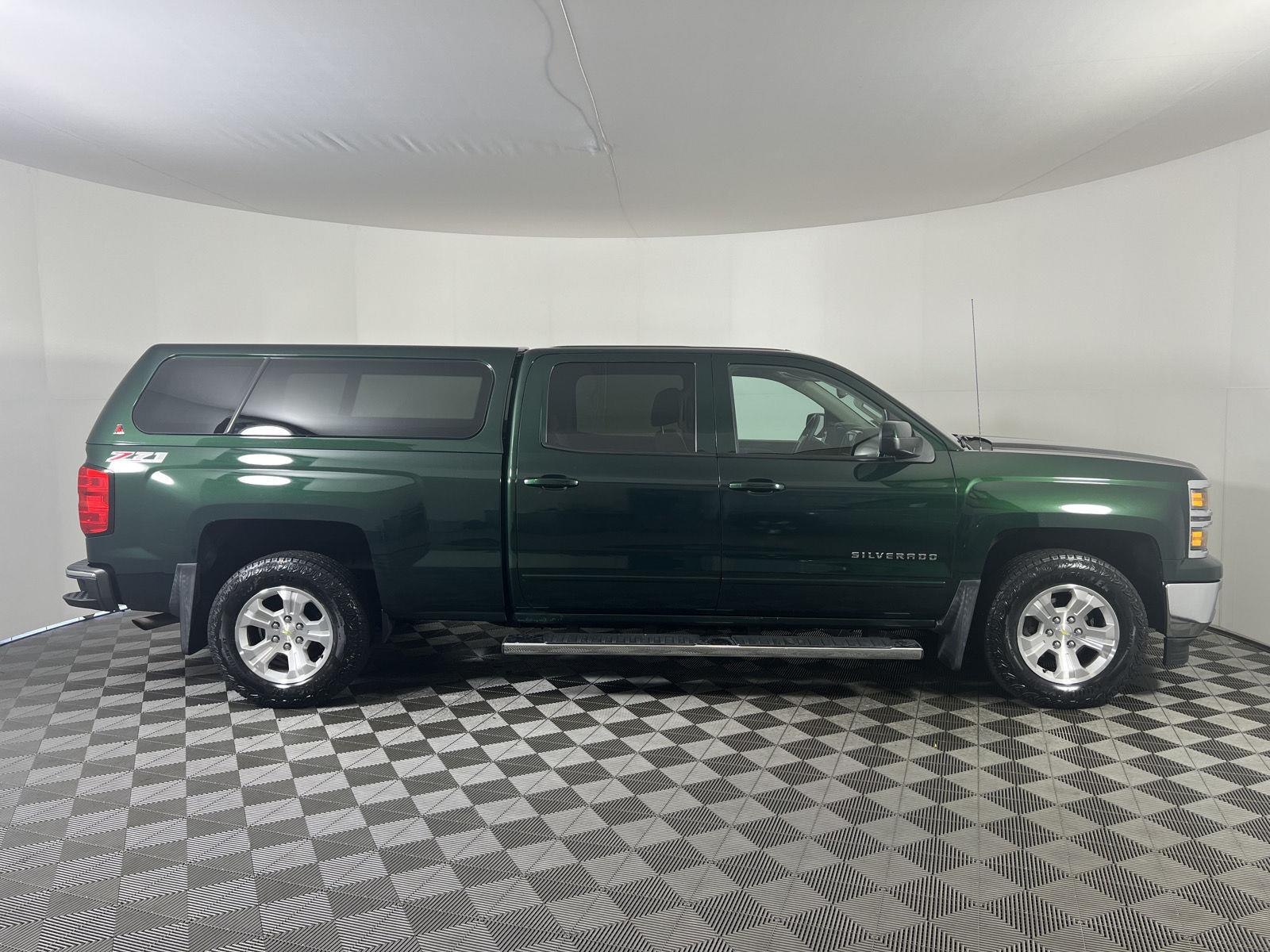 Used 2015 Rainforest Green Metallic Chevrolet LT image 22