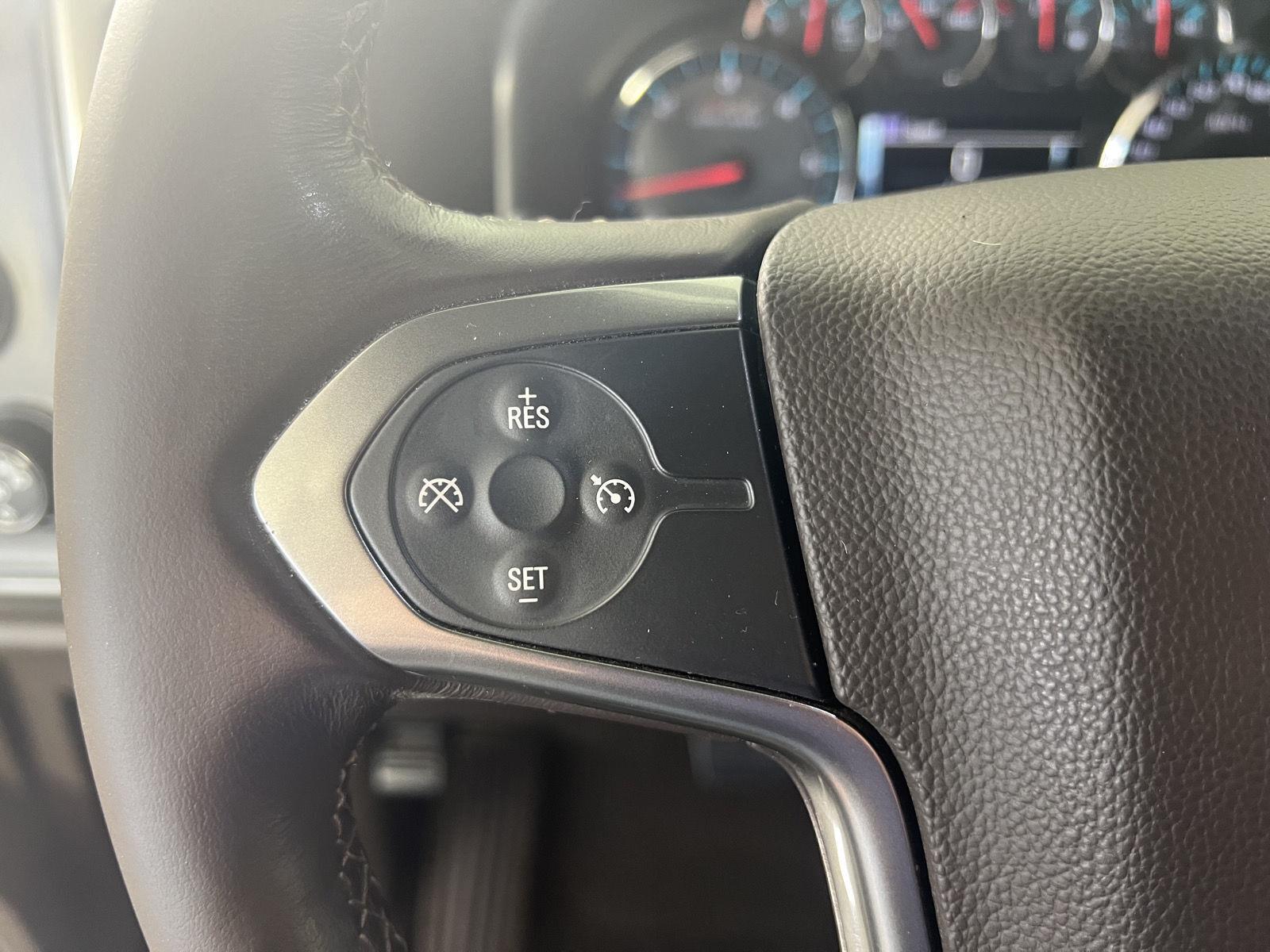 Used 2015 Rainforest Green Metallic Chevrolet LT image 10
