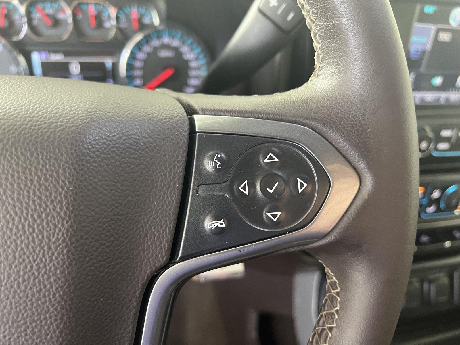 Used 2015 Rainforest Green Metallic Chevrolet LT image 11
