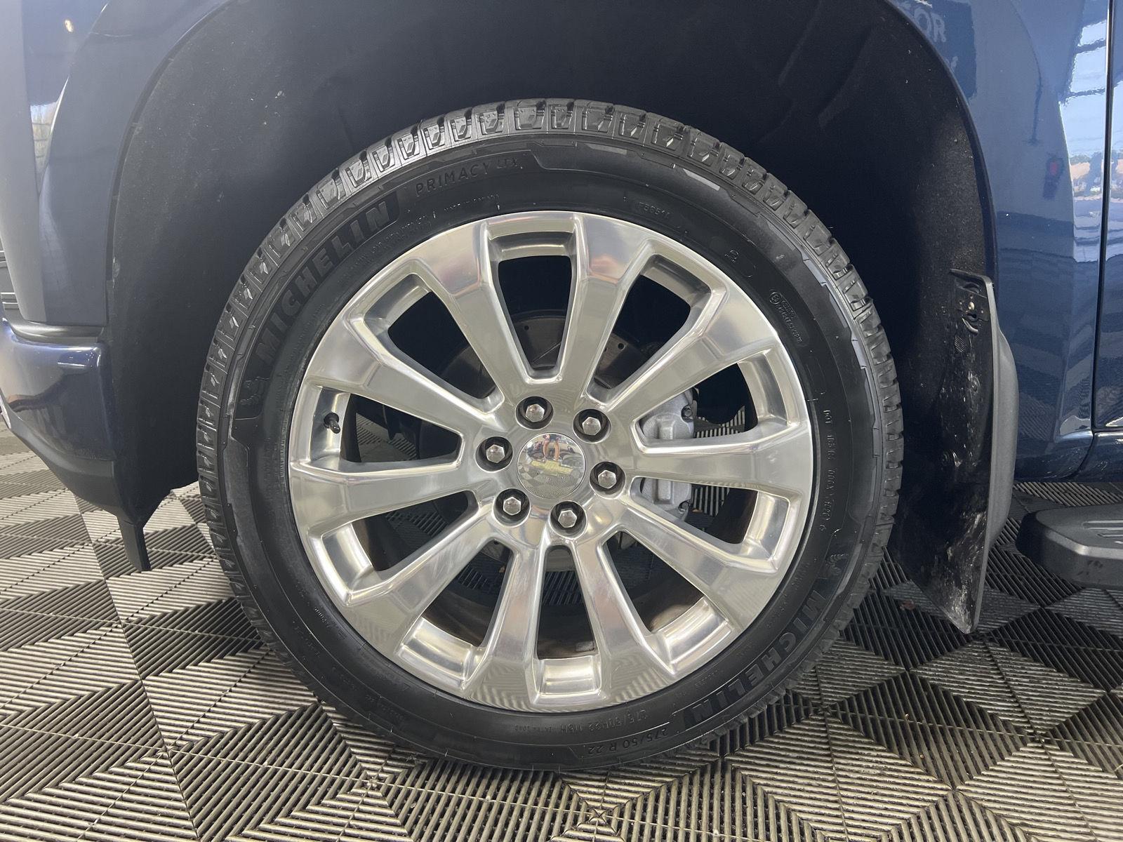 Used 2019 Northsky Blue Metallic Chevrolet High Country image 33
